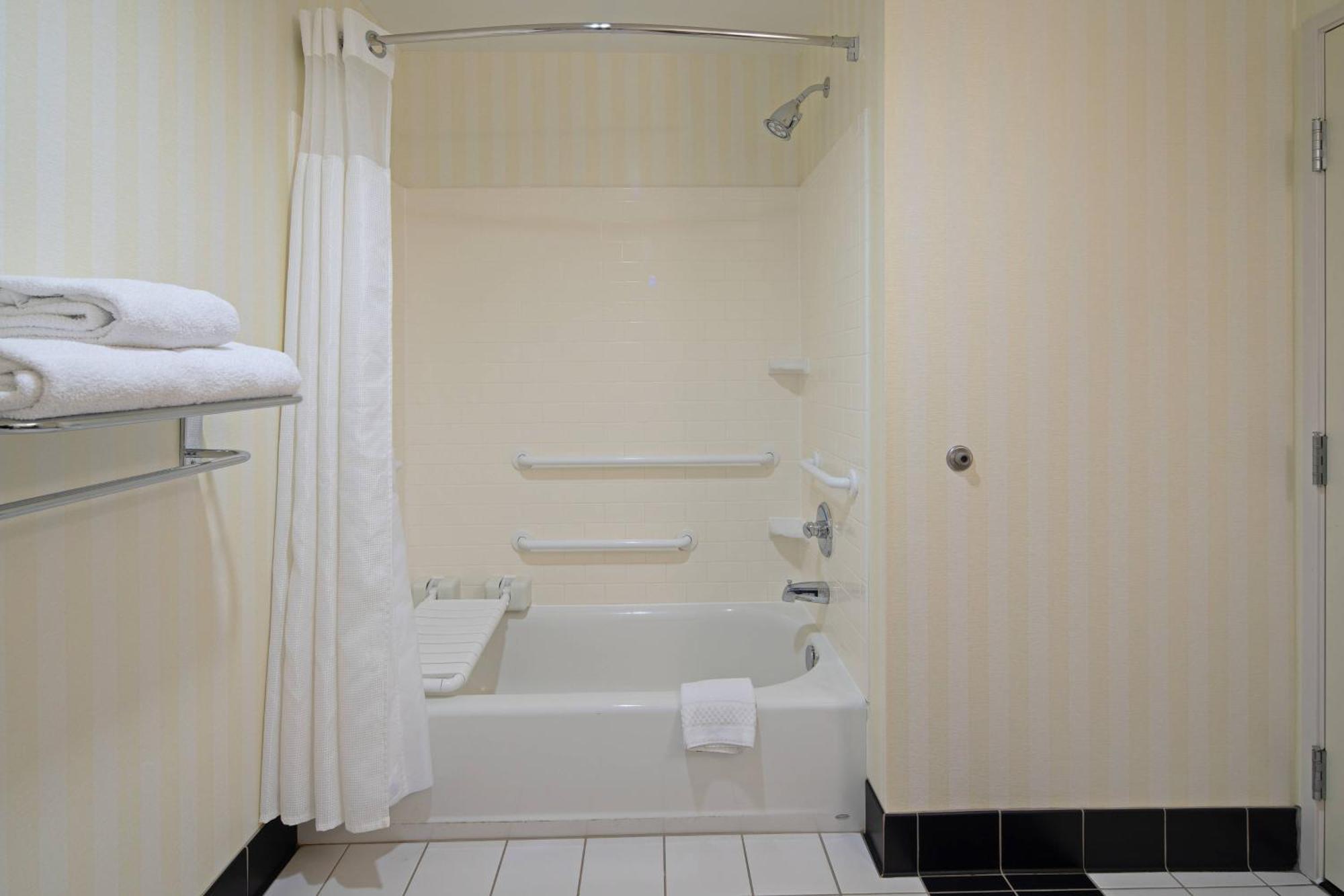 Fairfield Inn & Suites Seattle ברמרטון מראה חיצוני תמונה